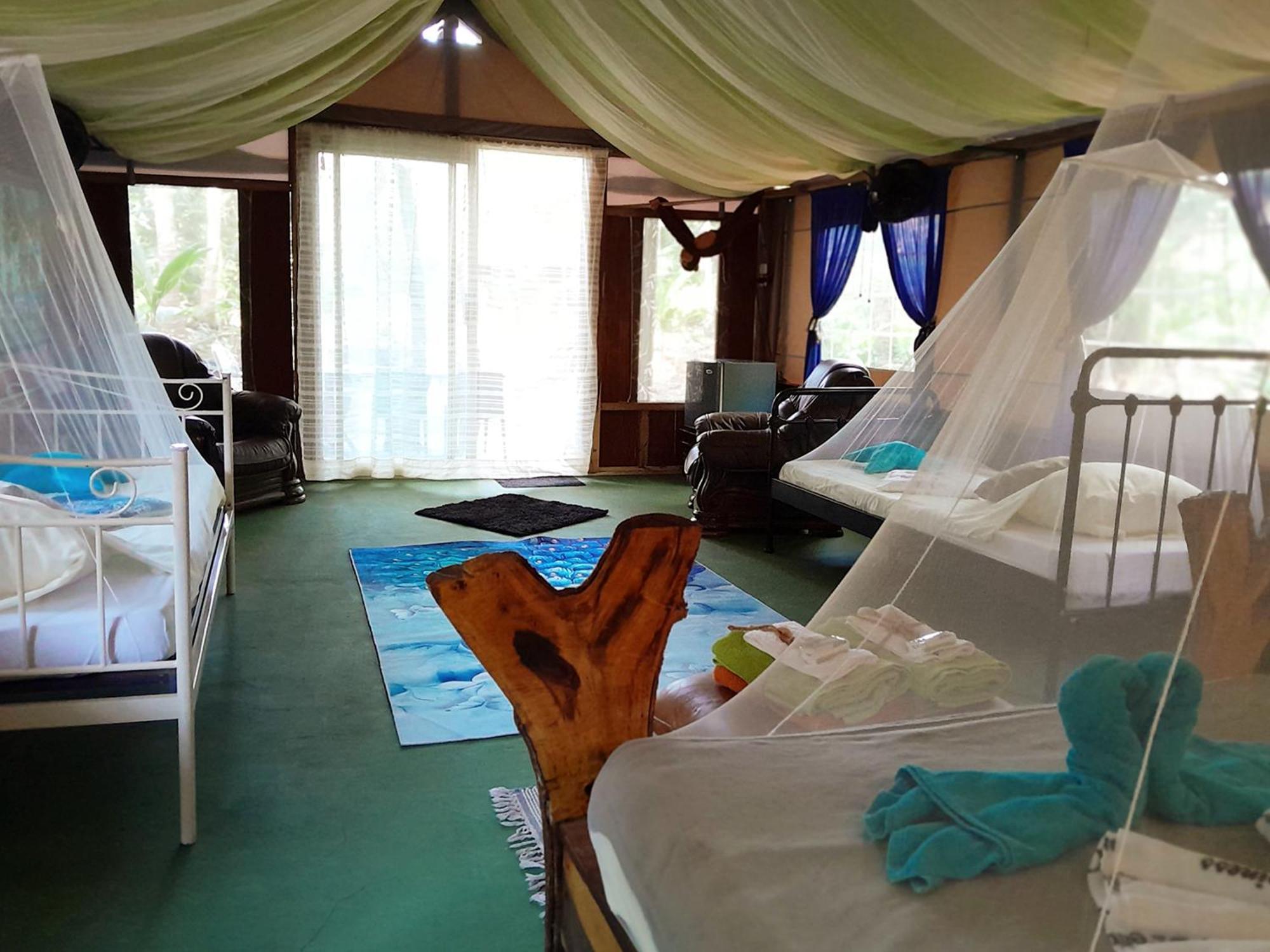 Fully Furnished Family Jungle Tent, Latino Glamping Пакера Экстерьер фото