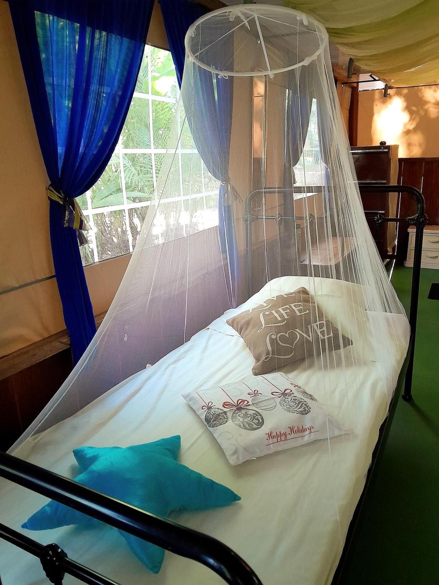 Fully Furnished Family Jungle Tent, Latino Glamping Пакера Экстерьер фото